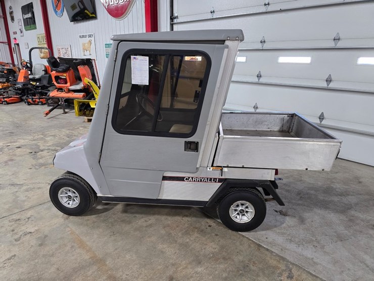 #191-•-1994-club-car-carryall-i-golf-cart-image-2