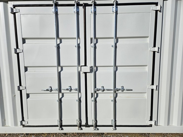 #97-•-40'-one-trip-container-image-10