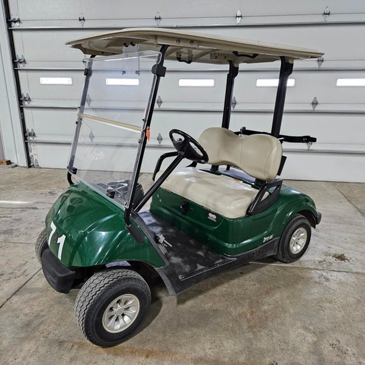 #130 • 2015 Yamaha YDRAX5F Golf Cart