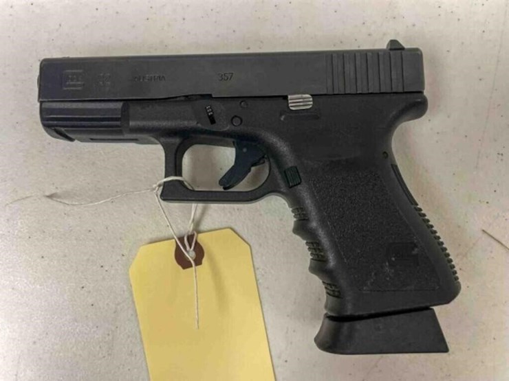 glock-pistol-image-8