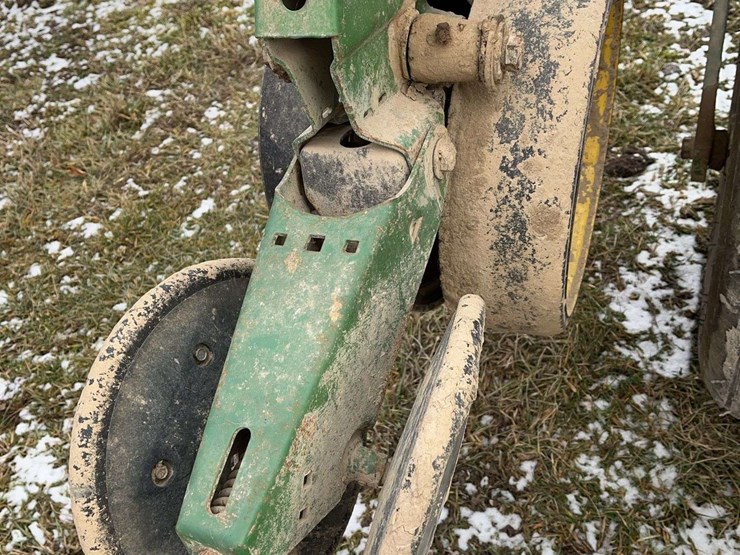 john-deere-7000-image-6