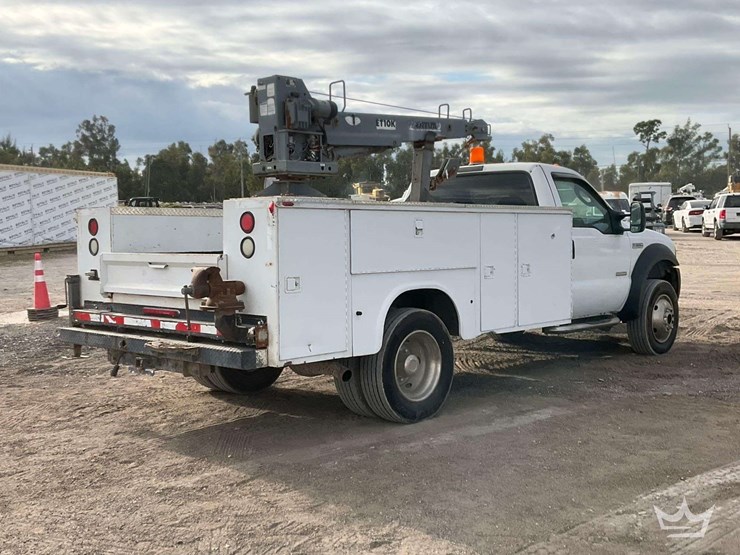 2006-ford-f550-image-3