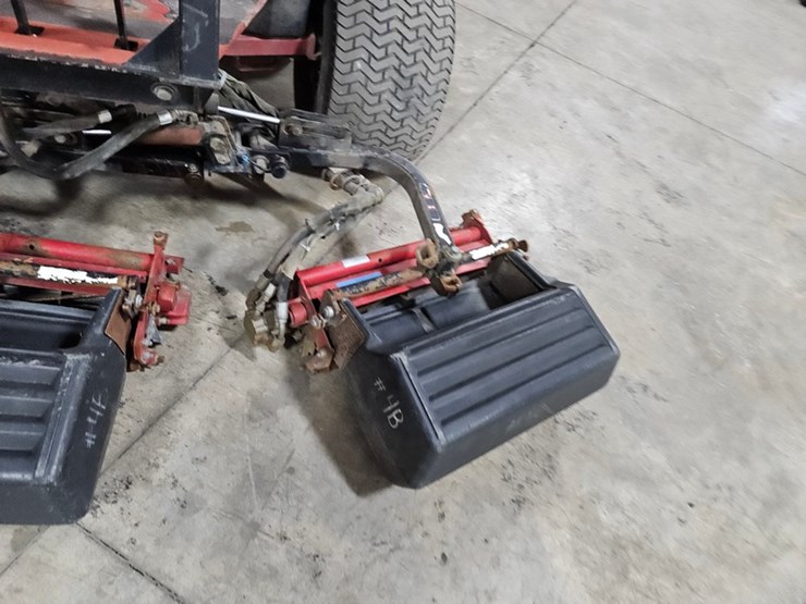 #174-•-toro-5000d-reelmaster-fairway-mower-image-11