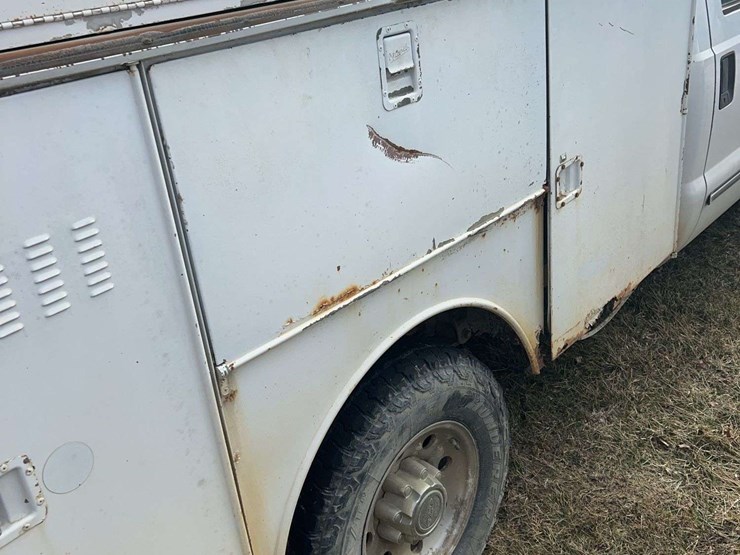 2006-ford-f350-image-9