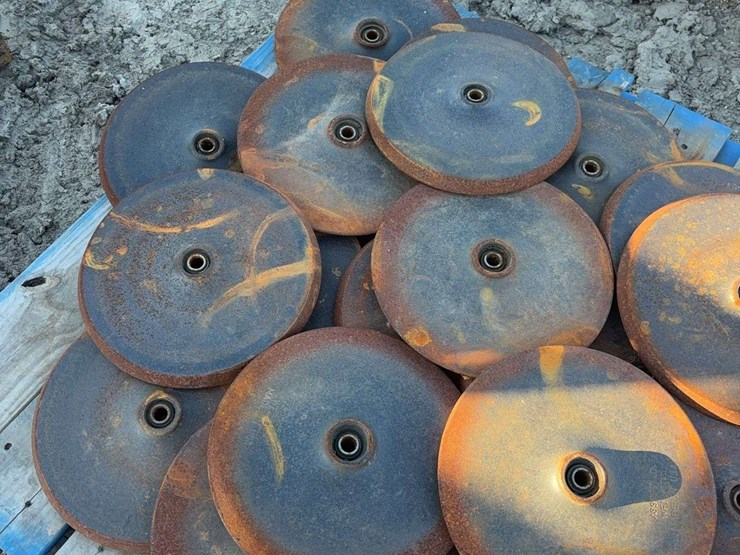 john-deere-24-image-2