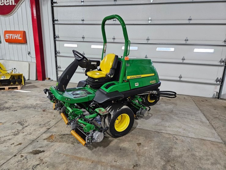 john-deere-8000a-image-1
