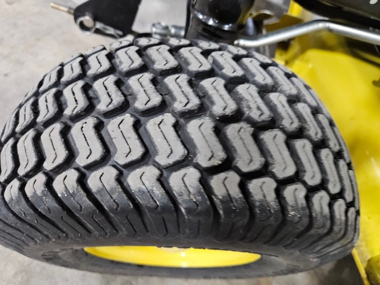 2013-john-deere-x300-image-27