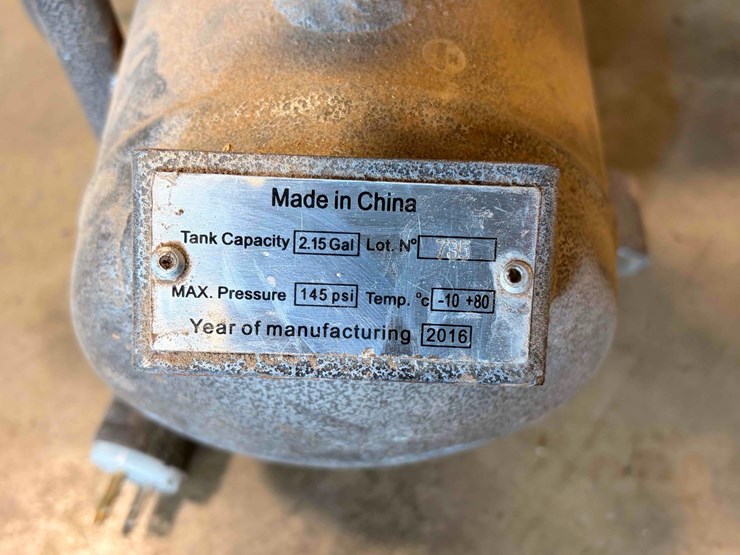 senco-electric-air-compressor-image-6