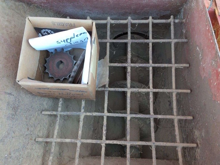 1994-new-holland-355-image-16