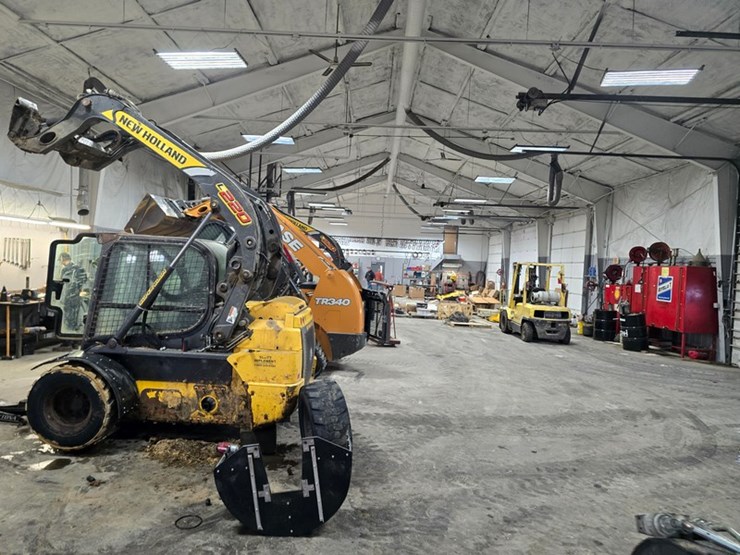 #1-•-34.00-+/--acre-commercial-property-image-36