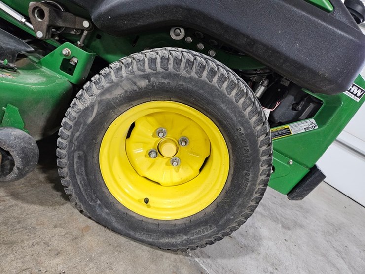 2016-john-deere-z930r-image-24
