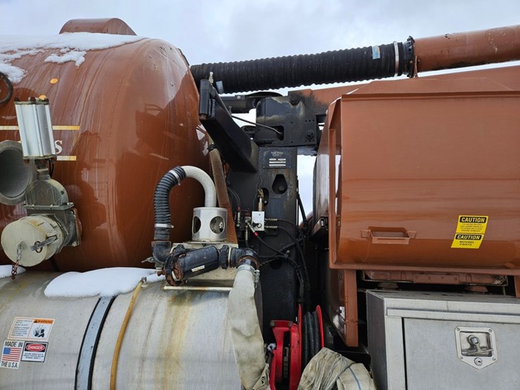 2001-vactor-2100-image-16