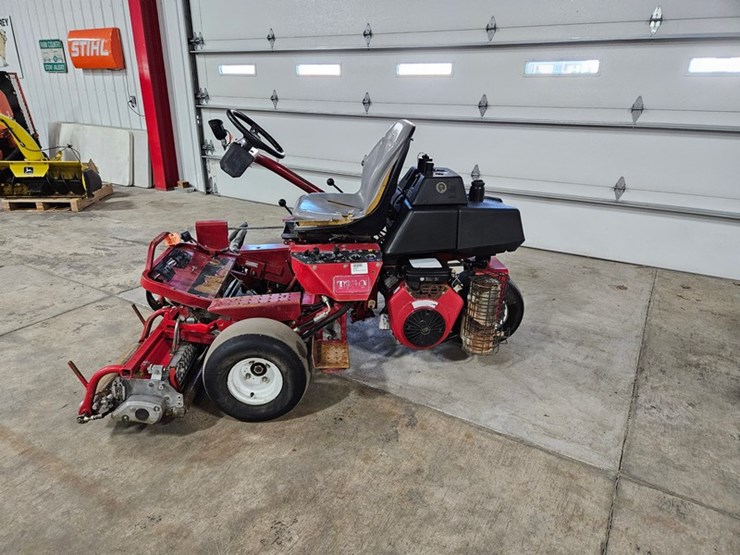 toro-greensmaster-3100-image-2