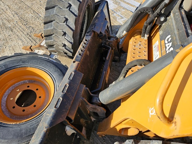 2014-case-sr220-image-10