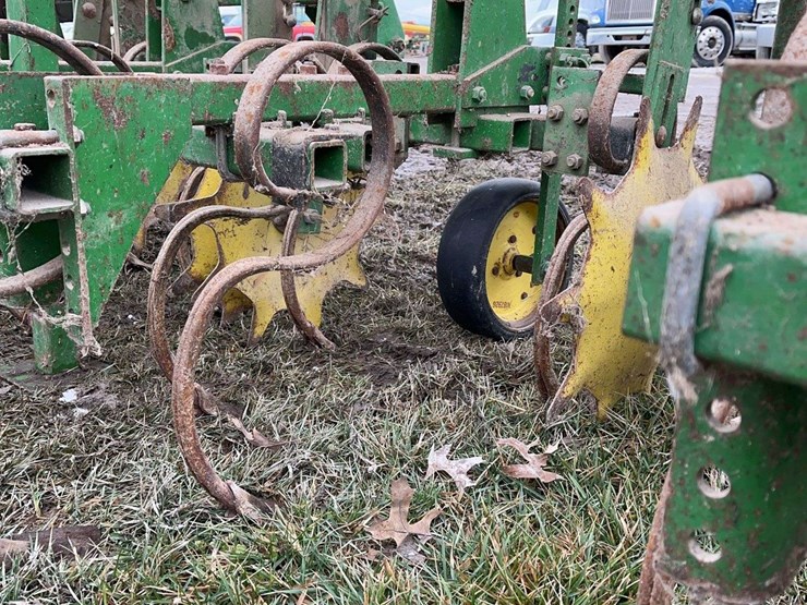 john-deere-845-image-7