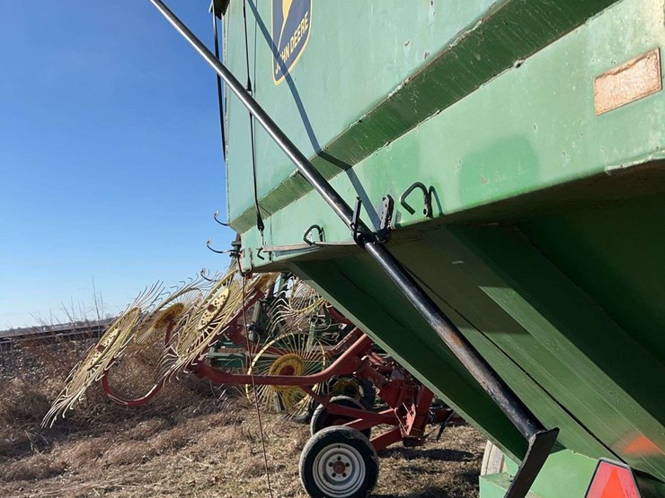 john-deere-1210-image-11