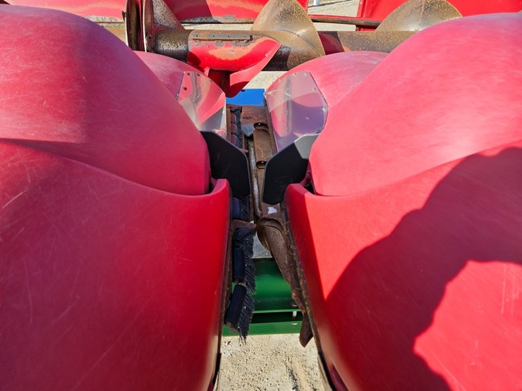 case-ih-2412-image-10