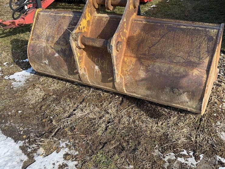 caterpillar-320-image-1