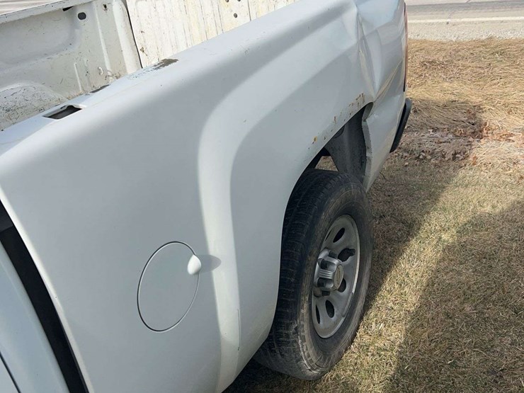 2011-chevrolet-silverado-1500-image-6