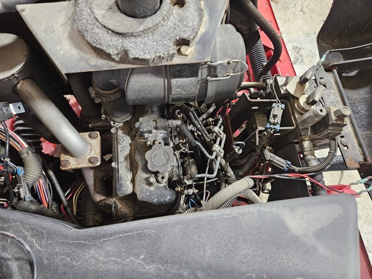 #172-•-toro-2300d-reelmaster-reel-mower-image-23