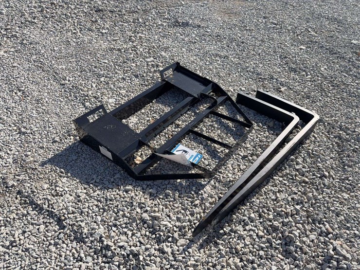 skid-steer-pallet-forks-saii100-image-3