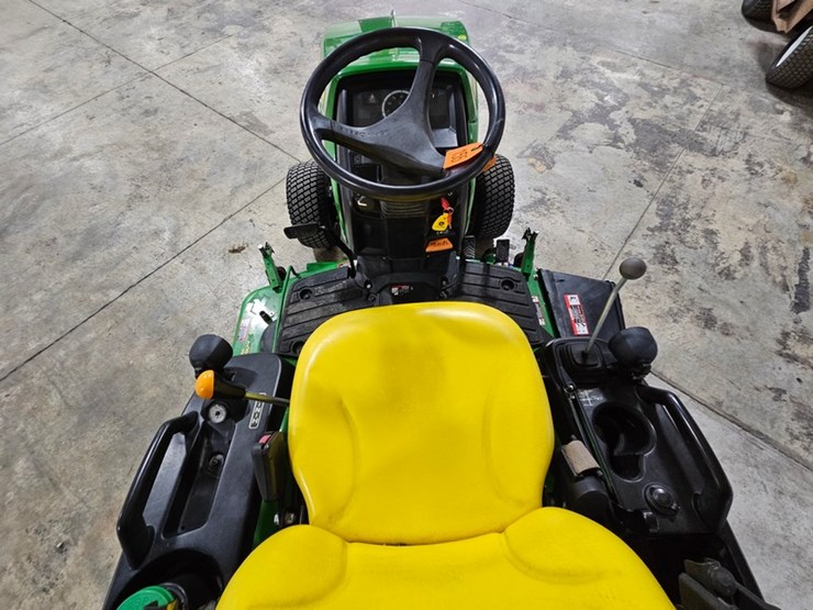 john-deere-1025r-image-15