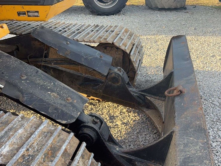 2005-john-deere-135-image-10