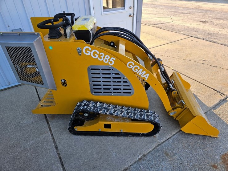 #24-•-2025-ggma-gg385-mini-skid-loader-image-5