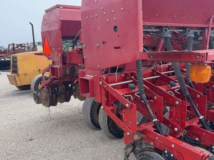 case-ih-5500-image-19