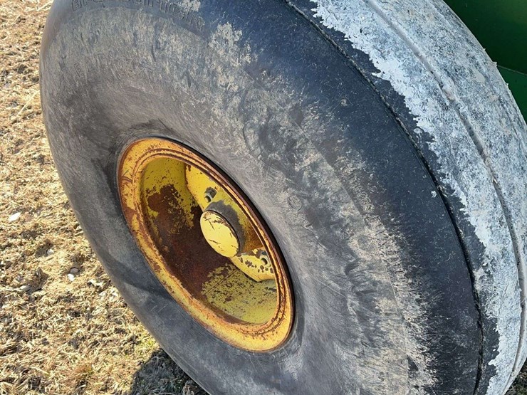 john-deere-1210-image-10