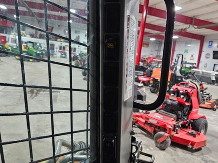 2020-case-tv450-image-21