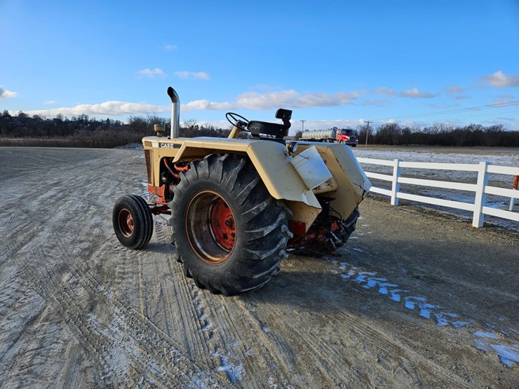 #78-•-case-930-tractor-image-3