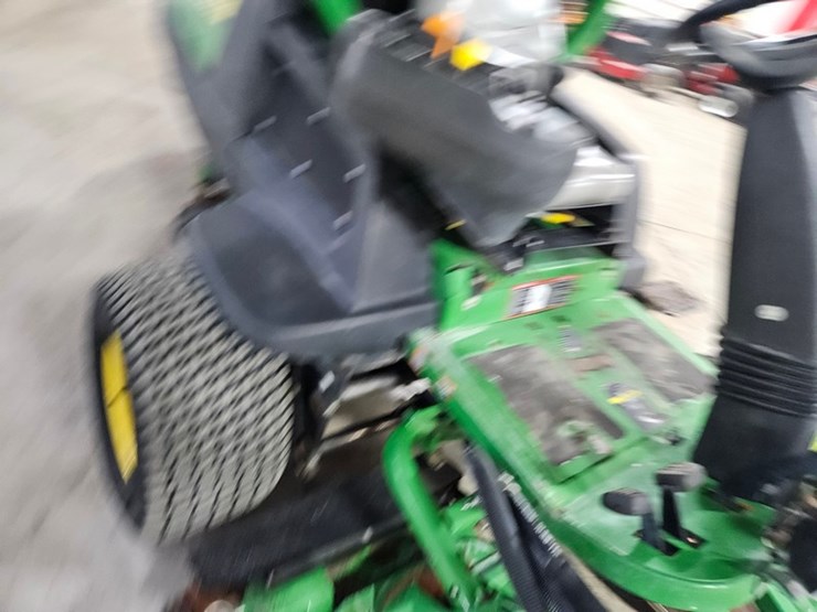 john-deere-7400-image-24