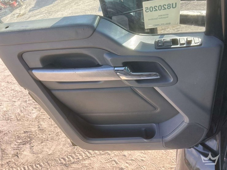 2016-kenworth-t680-image-10