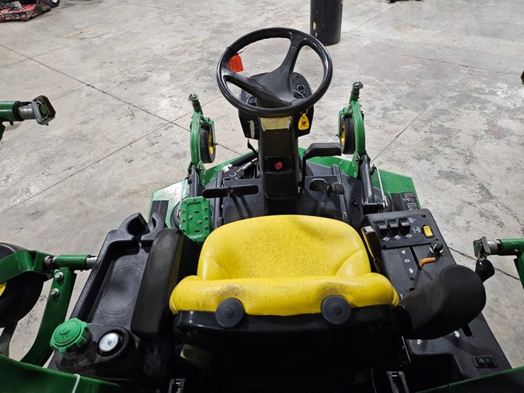 2021-john-deere-1600-turbo-image-19