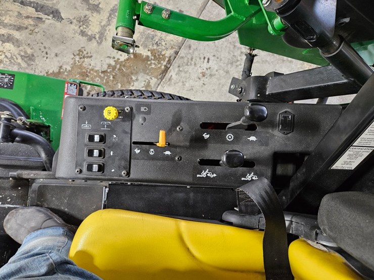 john-deere-1600-turbo-image-15