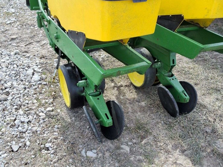 john-deere-7000-image-7