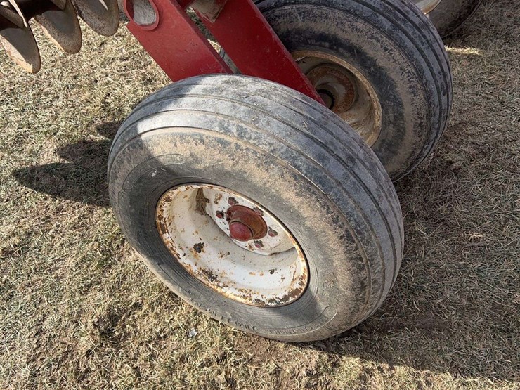 case-ih-3950-image-10