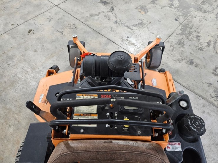 #105-•-2022-scag-v-ride-ii-fuel-injected-stand-on-mower-image-25