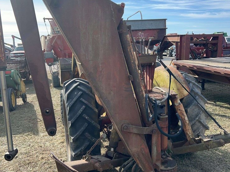 1953-ford-tractor-image-6