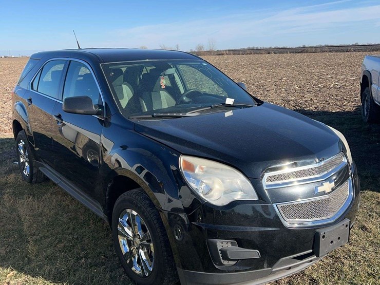 2011-chevrolet-equinox-ls-image-2