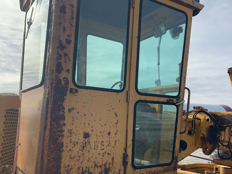 john-deere-570-image-18