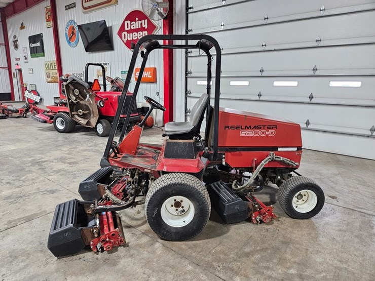 #174-•-toro-5000d-reelmaster-fairway-mower-image-2