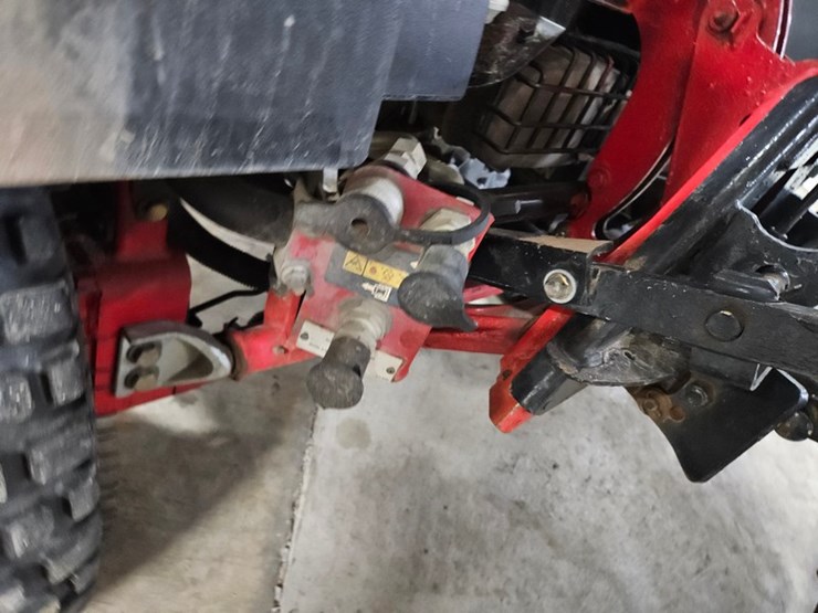 #173-•-2012-toro-5040-sand-pro-bunker-rake-image-15