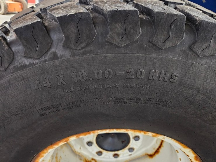 new-holland-tc40d-image-16