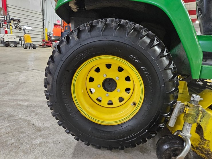 john-deere-x738-image-14