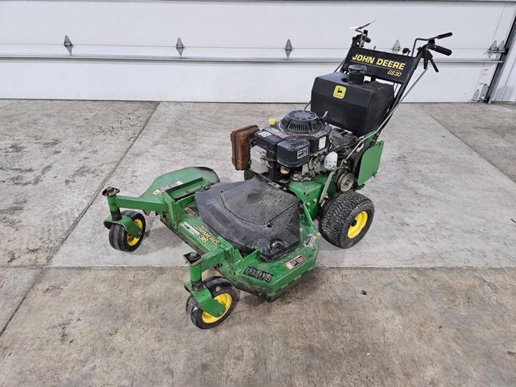 #157-•-john-deere-gs30-walk-behind-mower-image-1