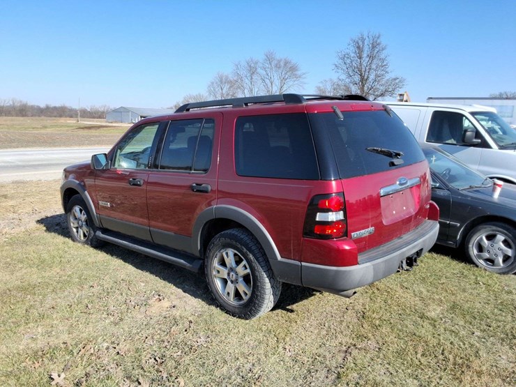 2006-ford-explorer-image-5