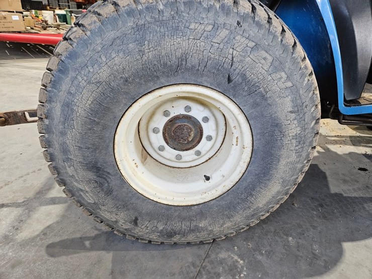 new-holland-1530-image-17