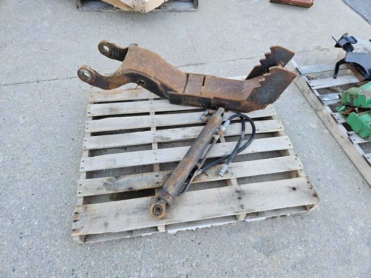 #17-•-used-excavator-thumb-image-4